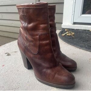 Frye Patty Artisan Zip Booties